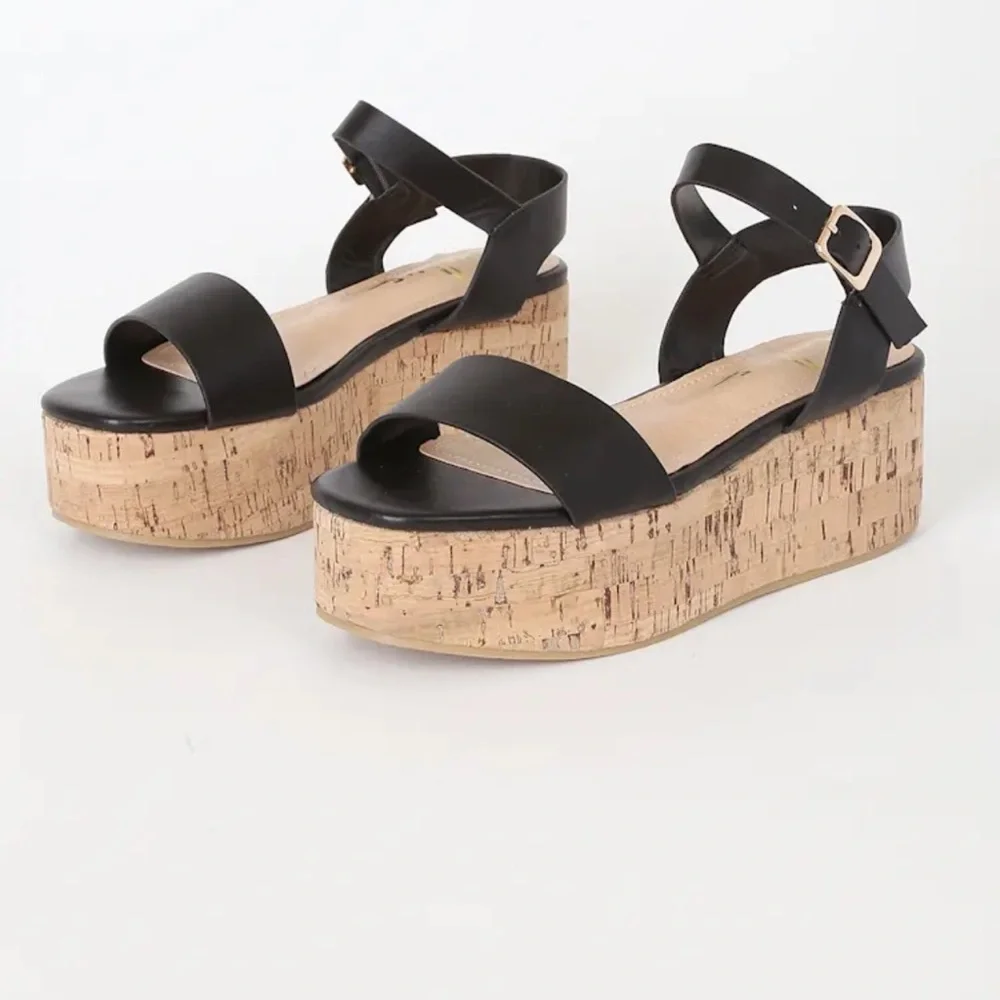 NIB Lulus Grecia Black Cork Wedge Sandals